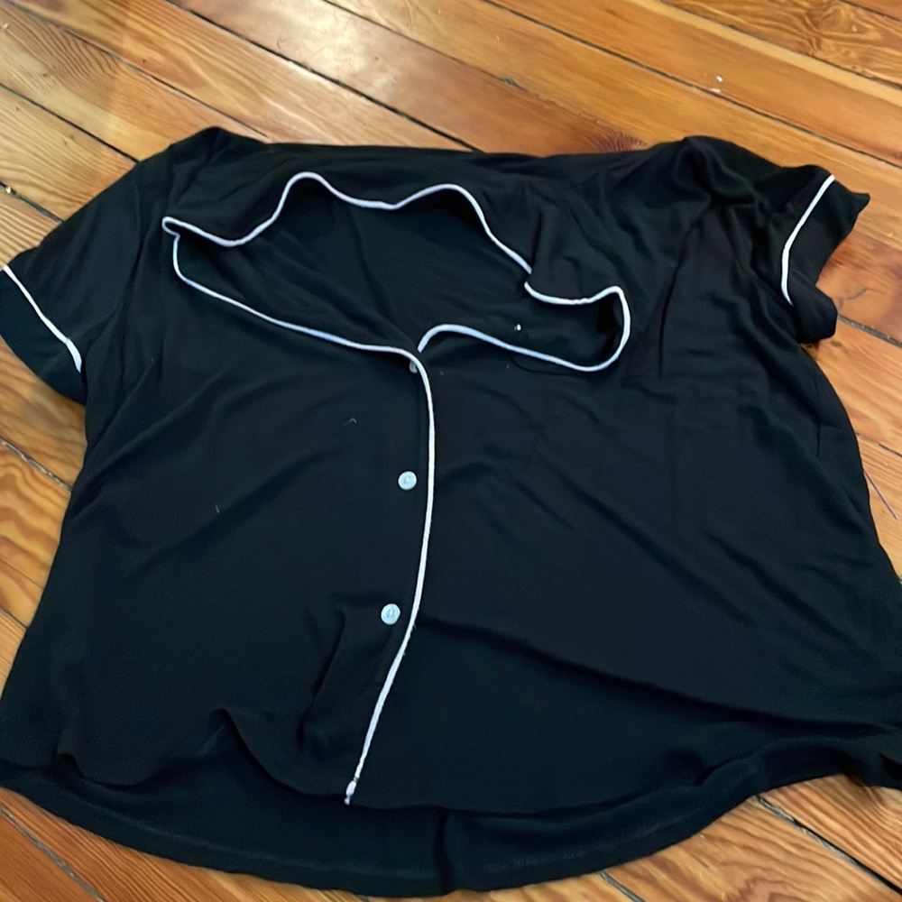 pajama shirt. large. brand- stars above, perfect condition and so comfortable